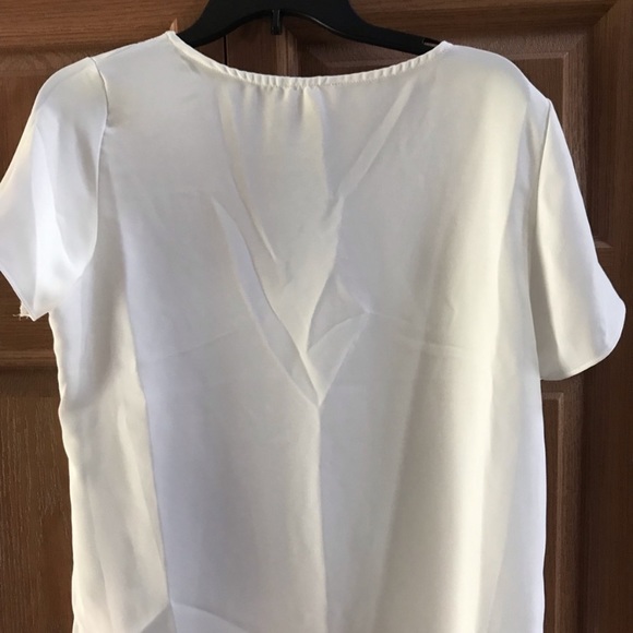 White Everly short sleeve shirt from Stitch Fix - Picture 3 of 4